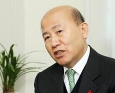 이만의 장관 "기후 변화는 위기이자 새로운 도전"