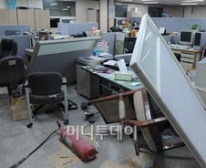 '협회비는 눈먼 돈(?)'…"회장님은 무단 사용중"