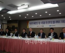 김석동 금융위장 "저축銀 영업정지 더 없어"