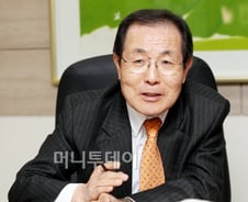 "멀리 가고 싶다면 함께 가라"