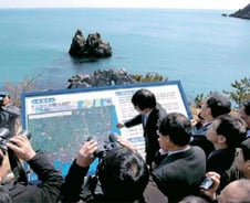 "50점 안되면 신공항 대신 김해공항 확장 검토"