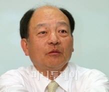 "내 주소는 홍콩" '탈세왕' 몰린 '선박왕'의 항변