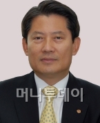 [CEO칼럼]듣기의 재발견