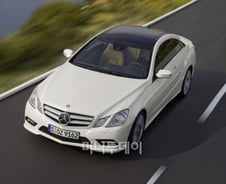 [시승기]세단과 스포츠카의 만남 벤츠 E350 쿠페