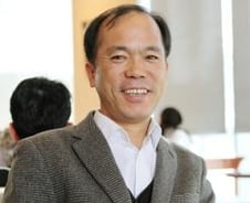 "집 대신 시집 한권 지었어요"