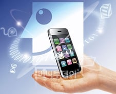 "스마트폰없이 못살아!" 모빌리탄 전성시대