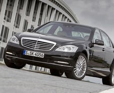 [시승기]심장 바꿔단 벤츠 'S500'…역시 대표선수