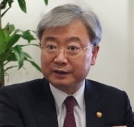 김석동 "9월까지 저축銀 영업정지없다"