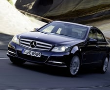 [시승기]세련된 외모와 고연비로 재탄생한 벤츠 'C220 CDi'