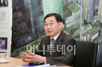 "디큐브시티, 3대가 즐기는 쇼핑몰 만든다" 