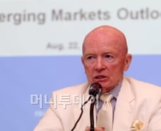 마크 모비우스 "外人 이탈, 韓증시만의 문제 아냐"