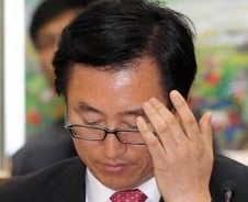 최중경 "허위보고에 정전 못막아..자리 연연하지 않아"