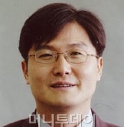 [광화문]업무 모르는데 10억 받는 농협회장