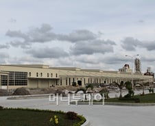 "베트남 공장 세워 아시아 1위 도약" 