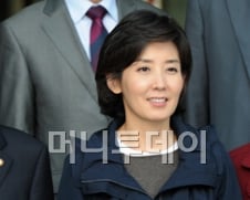 선거운동 첫 날, 여야 '잠룡' 움직였다