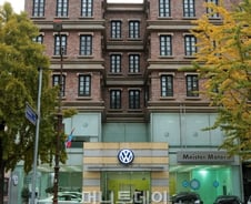 장동건, 이태원 '꼼데가르송길' 빌딩 126억에 샀다