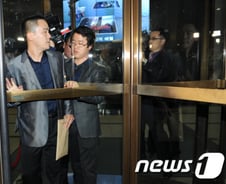 SK '자금흐름 전모' 파악한 檢, 다음 수순은?