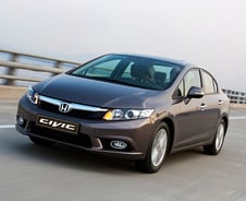 [시승기]'시빅', 아반떼보다 가격만 비싸다?