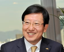 "컨벤션ㆍ금융ㆍ영상으로 부산 일자리 만들것"