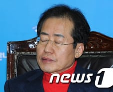 (종합)'디도스 파문' 최구식 의원 당직 사퇴…홍준표 "국민들께 죄송" 