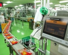 [단독]슈퍼주인들 '농심라면 안팔기' 단체행동 나선 까닭?