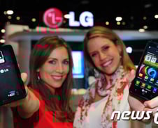 [CES2012] LG전자, LTE폰 3종 공개 "북미 시장 접수"