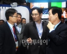CES 찾은 이재용 삼성전자 사장, "미팅,미팅,미팅"