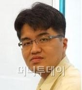 [기자수첩]무역규모 1조달러의 그림자