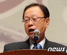 디도스·돈봉투...'사면초가' 박희태, 그의 선택은 