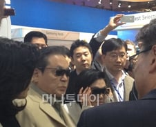 이건희 회장이 CES에서 눈여겨 본 제품은?