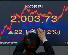'불타기' 할까 말까…코스피 2000, 개미 '우왕좌왕'