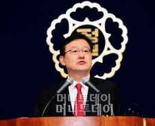 홍석우 "현재 유류세 인하 검토 안해"(상보)