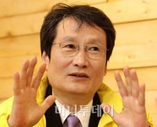 문성근 "새누리, 부산에 박근혜 내보낼 자신 없나"  
