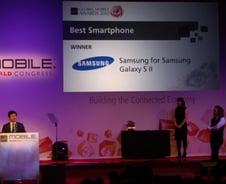 삼성電, 최고 제조사·최고 스마트폰 '2관왕'(상보)