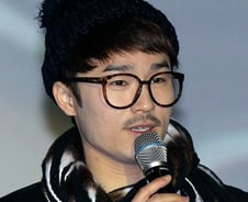 [단독] '울랄라'김명훈, 5월 결혼 '예비아빠'