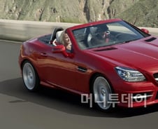 [시승기]벤츠 뉴SLK "세련된 디자인에 칼같은 주행감"