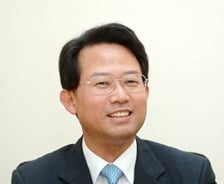 류성걸 "경제민주화, 큰틀에서 당론에 공감한다"