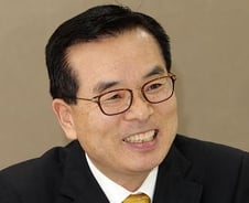 꼴찌 신입이 사장으로..녹십자 조순태사장은 누구인가