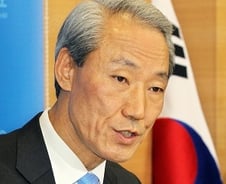 김종훈vs정동영…이번엔 심야토론 두고 '설전'