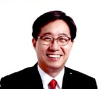 전하진, '벤처스타CEO'에서 '초짜정치인'으로 