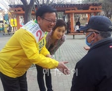 김부겸 "눈초리 많이 좋아졌다…역전가능“