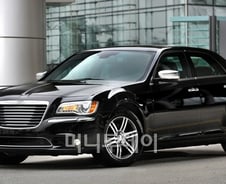 [시승기]크라이슬러 '300C 디젤' 타보니… 