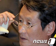 문성근 "고민중인 안철수 찾아갈 필요 없어"