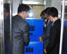 '하이마트에서 최시중까지' 브로커 수첩서 수사단서 발견