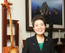 "녹색성장은 경제위기 극복할 유일한 해법"