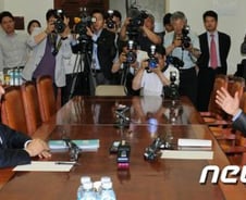 19대 국회 시작했지만…여야 원 구성 협상은 '안갯 속'