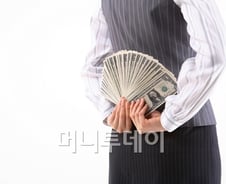 말이 없는 사람이 돈도 잘 번다