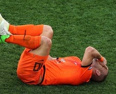 [유로 2012]1차전 충격패 네덜란드, 이번엔 스네이더 부상? 