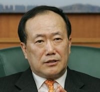 업계 출신 첫 거래소 이사장 오른 '정통 증권맨'