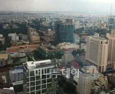 베트남으로 간 Mr.강, 한국으로 간 Miss.처우